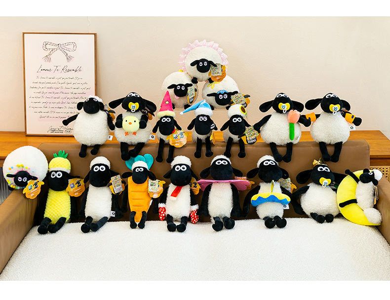 Cute Shaun the Sheep Plush Toy - Soft Stuffed Sheep Doll with Carrot - Adorable Animal Plushie for Birthday Gift - Shaun Carrot 33cm — image 2