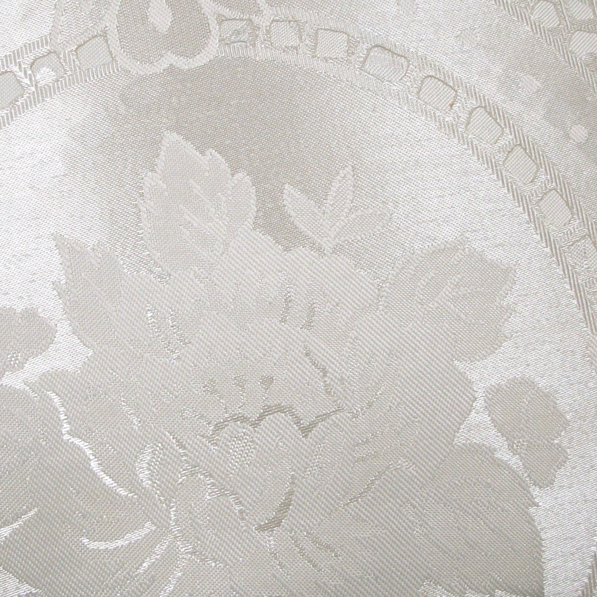 Chapel Gate Sophia Cream Jacquard Cutwork Lace Tablecloth 180 × 270 cm — image 3