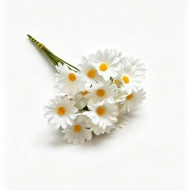 Laid-Back Aussie Lifestyle Fake Chamomile Daisy, Gentle Natural Photo Prop For Home & Cafe 40 pcs — image 5