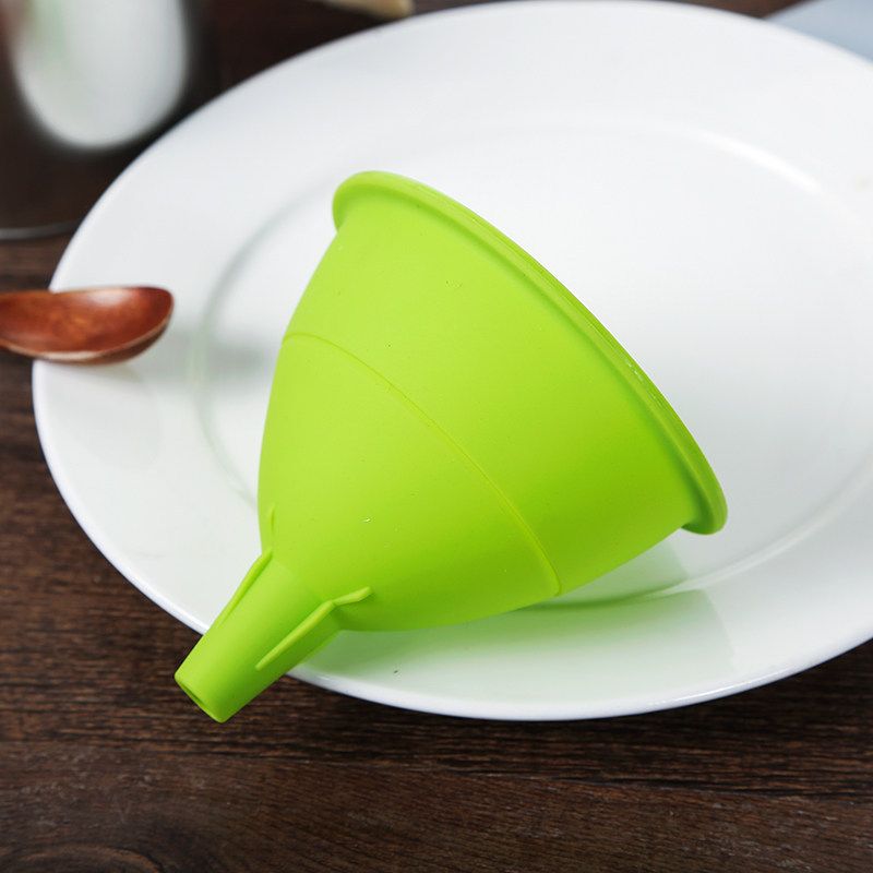 Kitchen Funnel Set Canning Funnel Silicone Funnel Food Funnel, Wide Mouth Funnel for Jars Jam Spice Folding Funnel Powd — image 3
