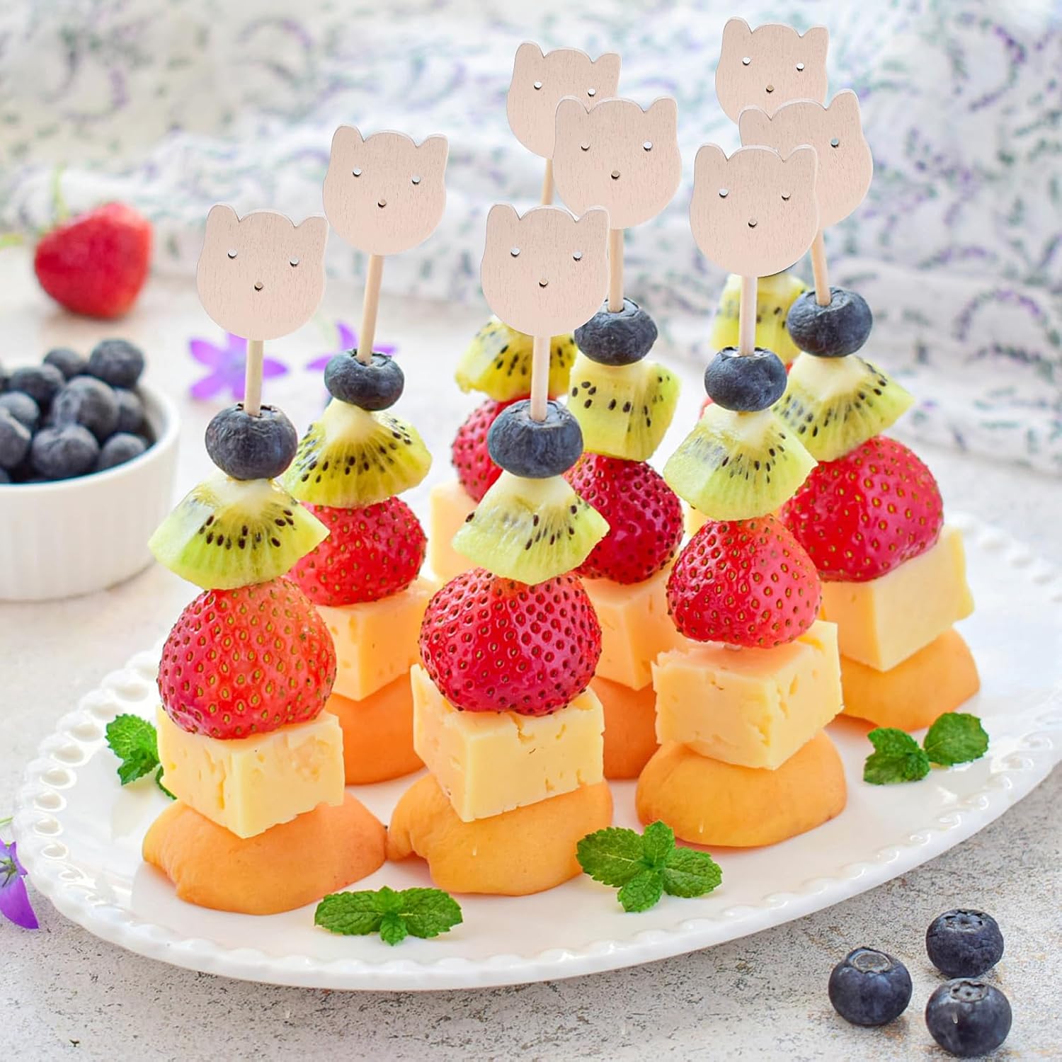 100 Pcs Fancy Toothpicks for Appetizers, 4.7 Inch Bear Face Cocktail Picks for Party Decoration, Bamboo Appetizer Skewers for Charcuterie Sandwich Burgers — image 4