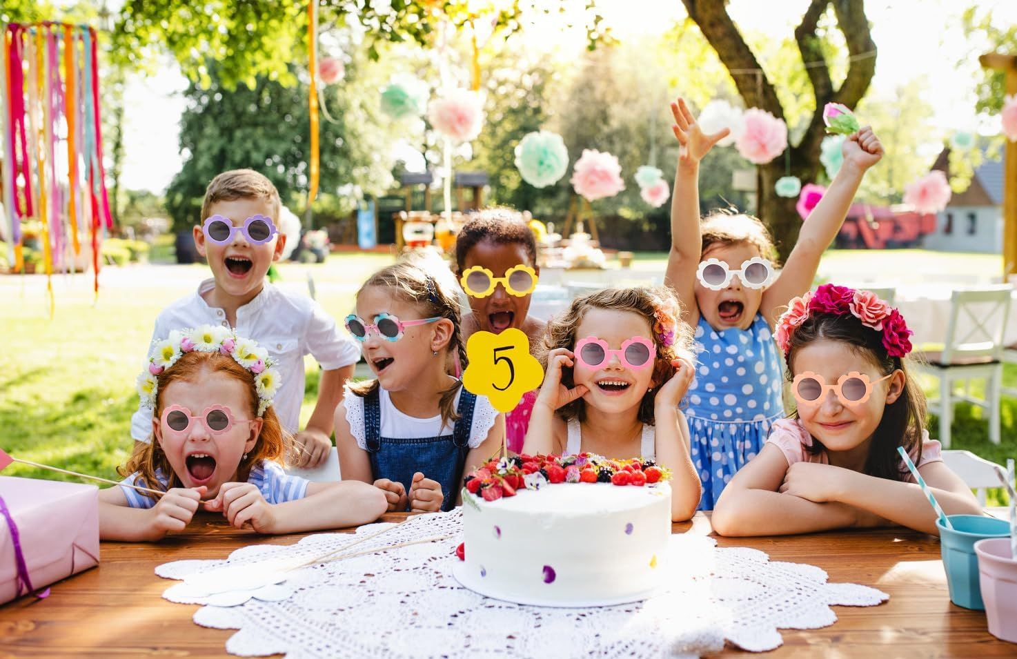 2 Pack Flower Shaped Kids Sunglasses, Round Outdoor Eyewear Set for Dress Up, Parties, Holidays, Photos and Everyday Sun Protection — image 3