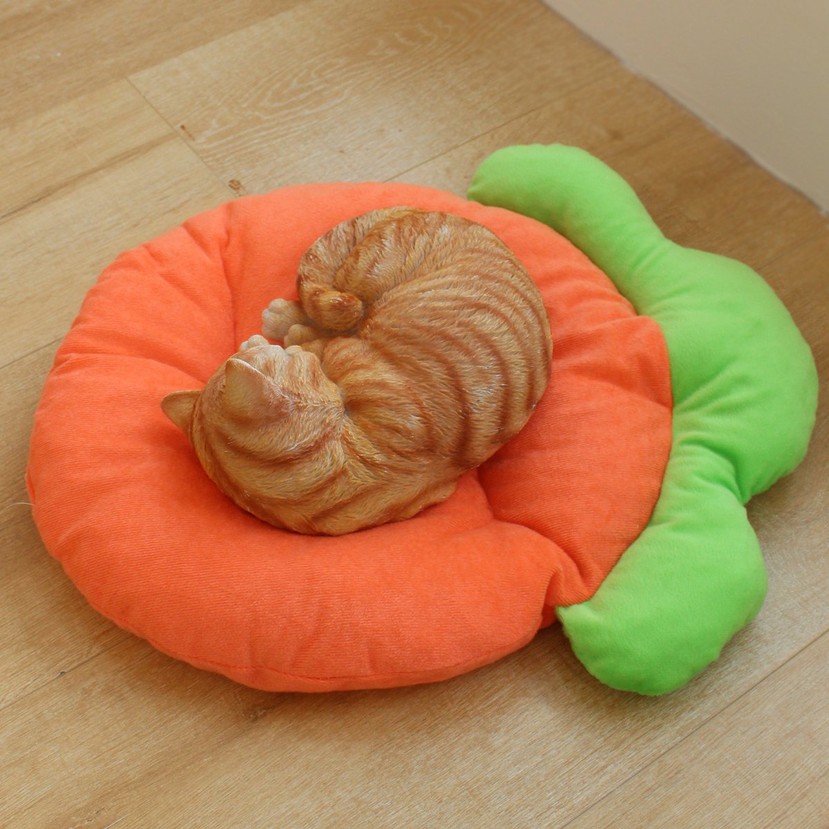 Pet Sleeping Mat - Warm Blanket - Soft Fabric - Cute Radish Shape - Suitable for Cats and Dogs (S-25*33cm) โ image 5