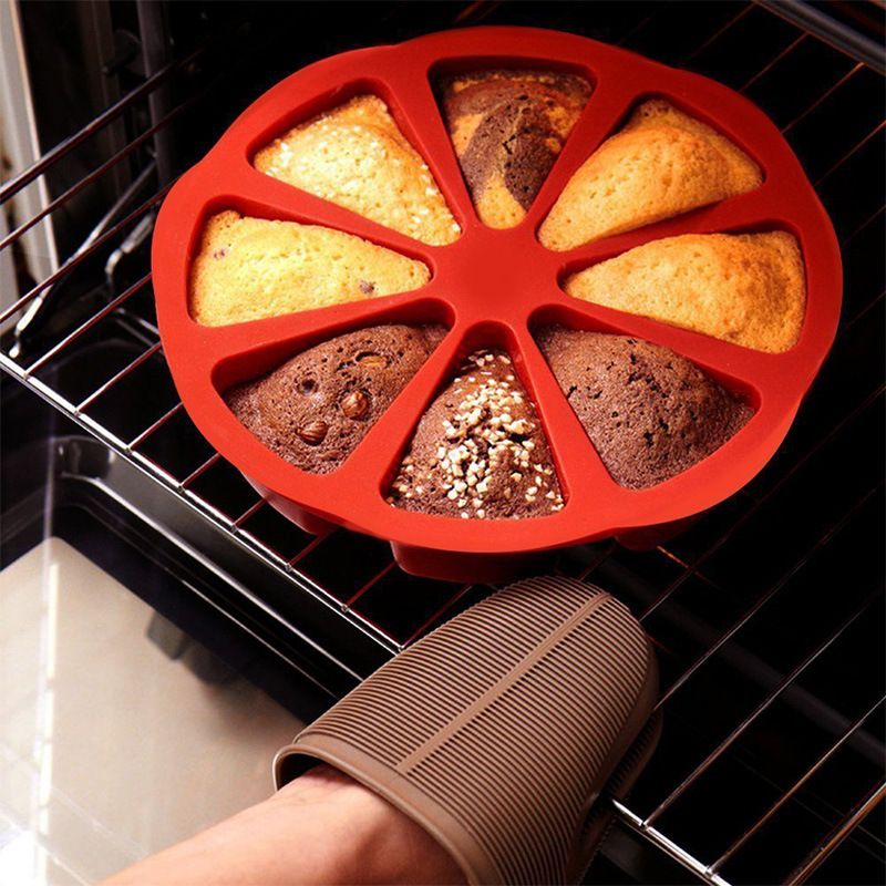Non-stick Cake Baking Mold, Triangle 8 Cavity Pizza Pan, Food-grade Silicone Mold Specialty and Novelty Cake Pan for Brownies โ image 3