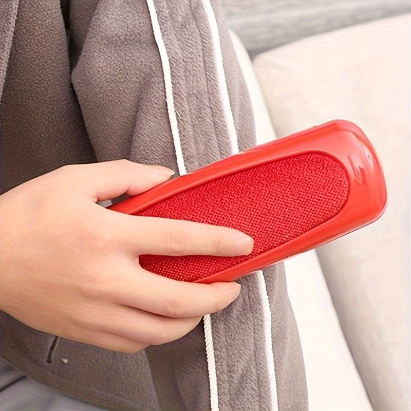 Single Dust Brush for Carpets, Furniture, Bedding, And Carpets. 1 Pc Random Colors — image 2