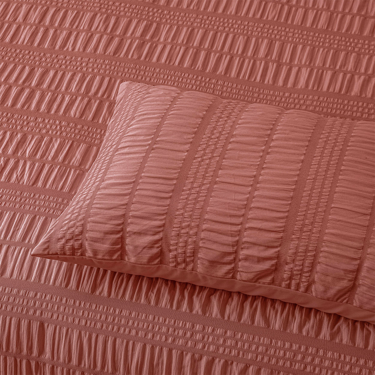 Accessorize Seersucker Tobacco Polyester Quilt Cover Set Queen — image 3