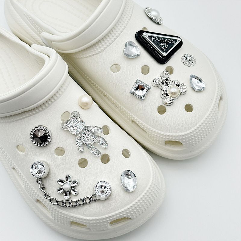 Shoe Charms for Women Girls,Golden Bling Charms for Sandals,Bling Chain Charms Flower Decoration Cute Shoe Accessories for Party — image 4