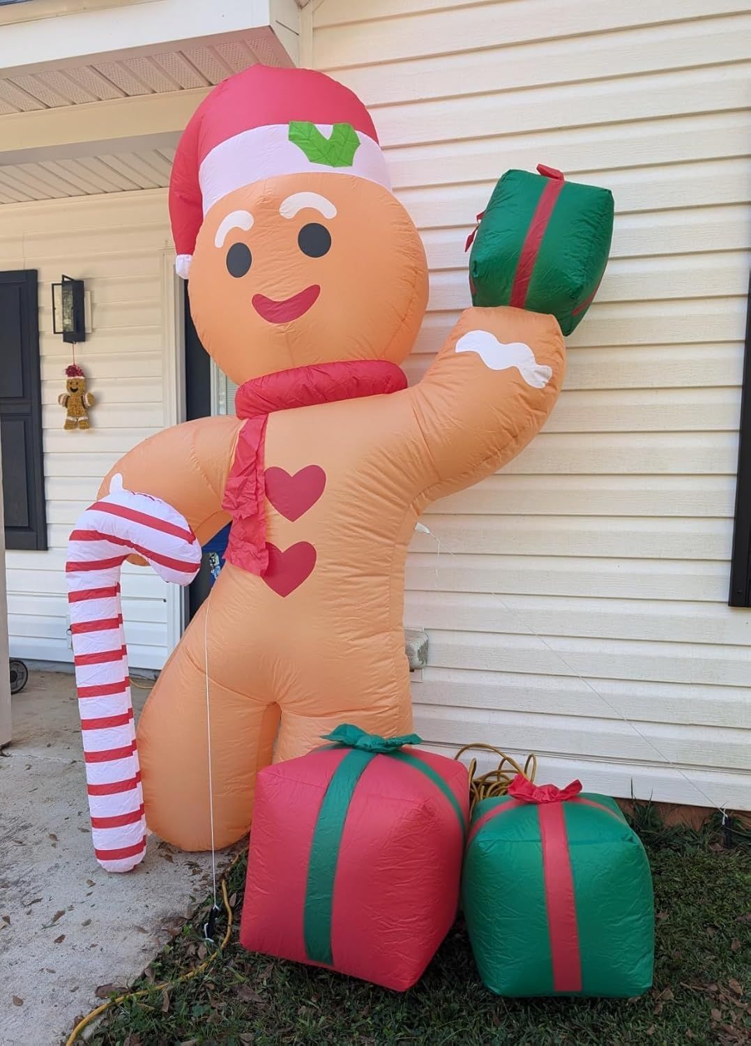8FT/2.4m Lighted Inflatable Gingerbread Man Christmas Decoration with Candy Cane & Gift Boxes, Outdoor Indoor Holiday Yard Lawn Display with Built-in LED — image 5