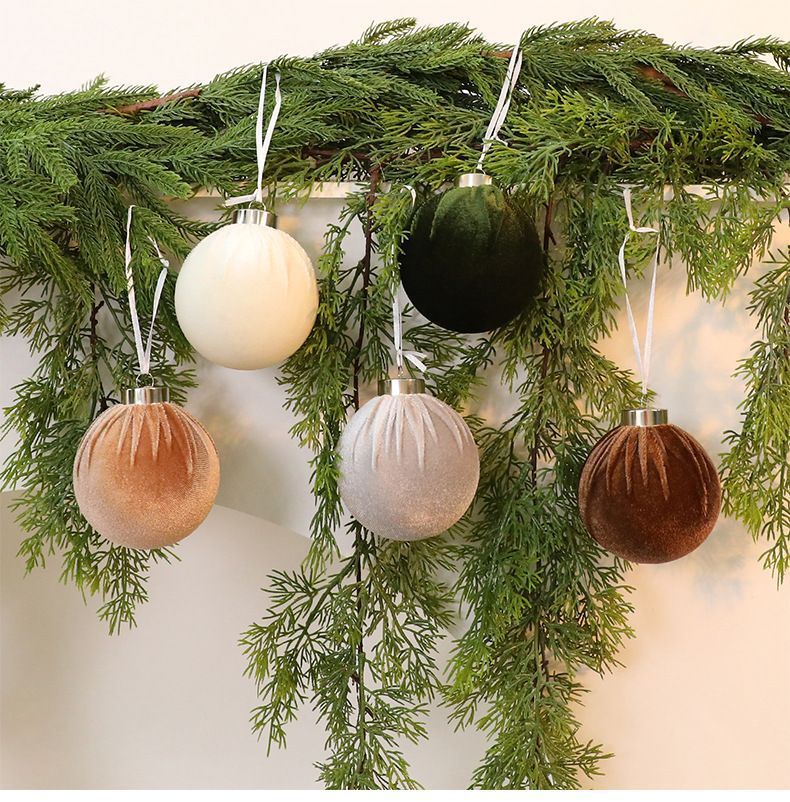 Soft Velvet Wrapped Christmas Tree Baubles, Festive Home Xmas Decor, Green 8cm, 15 Pack — image 5