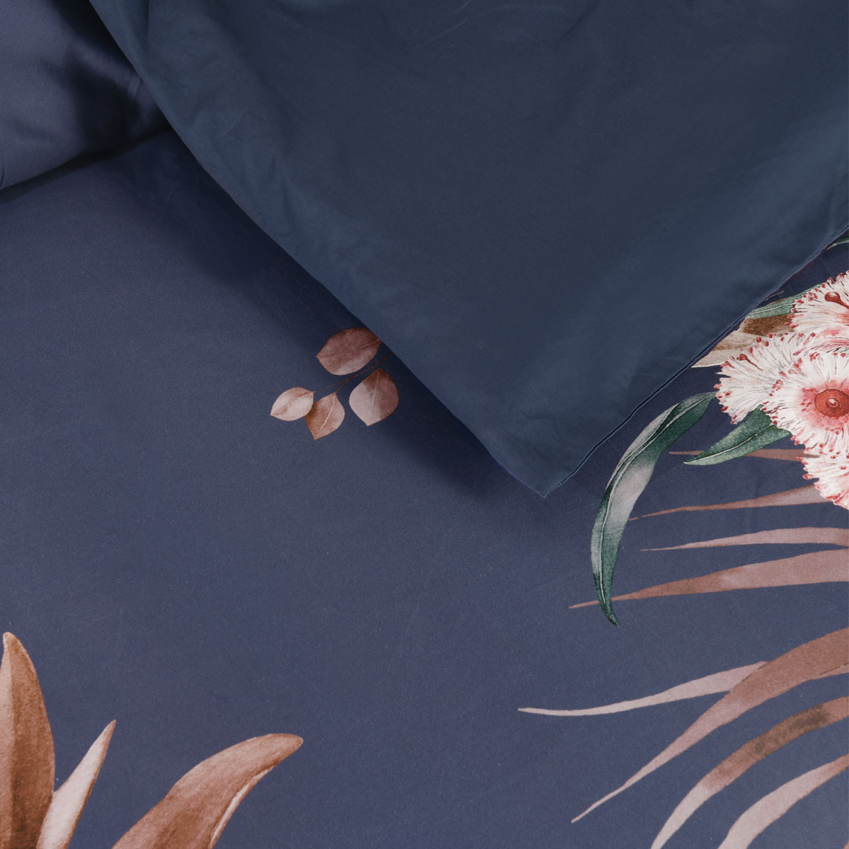 Bianca Balwyn Navy Cotton Sateen Botanical Quilt Cover Set Queen — image 5