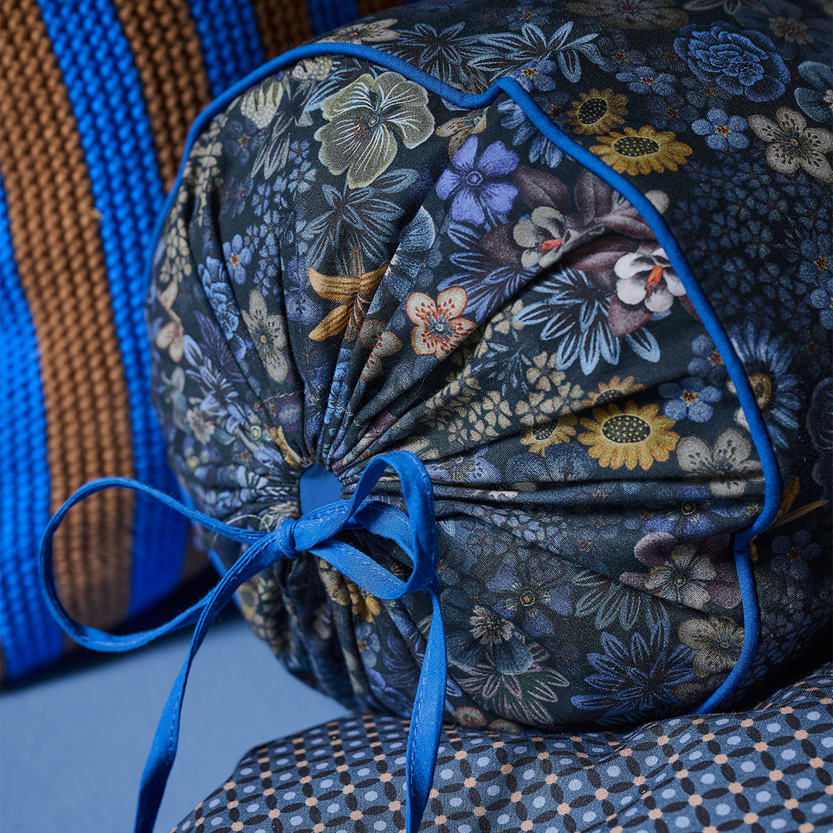 PIP Studio Tutti i Fiori Dark Blue Cotton Cover Roll Cushion 22cm x 70cm — image 3