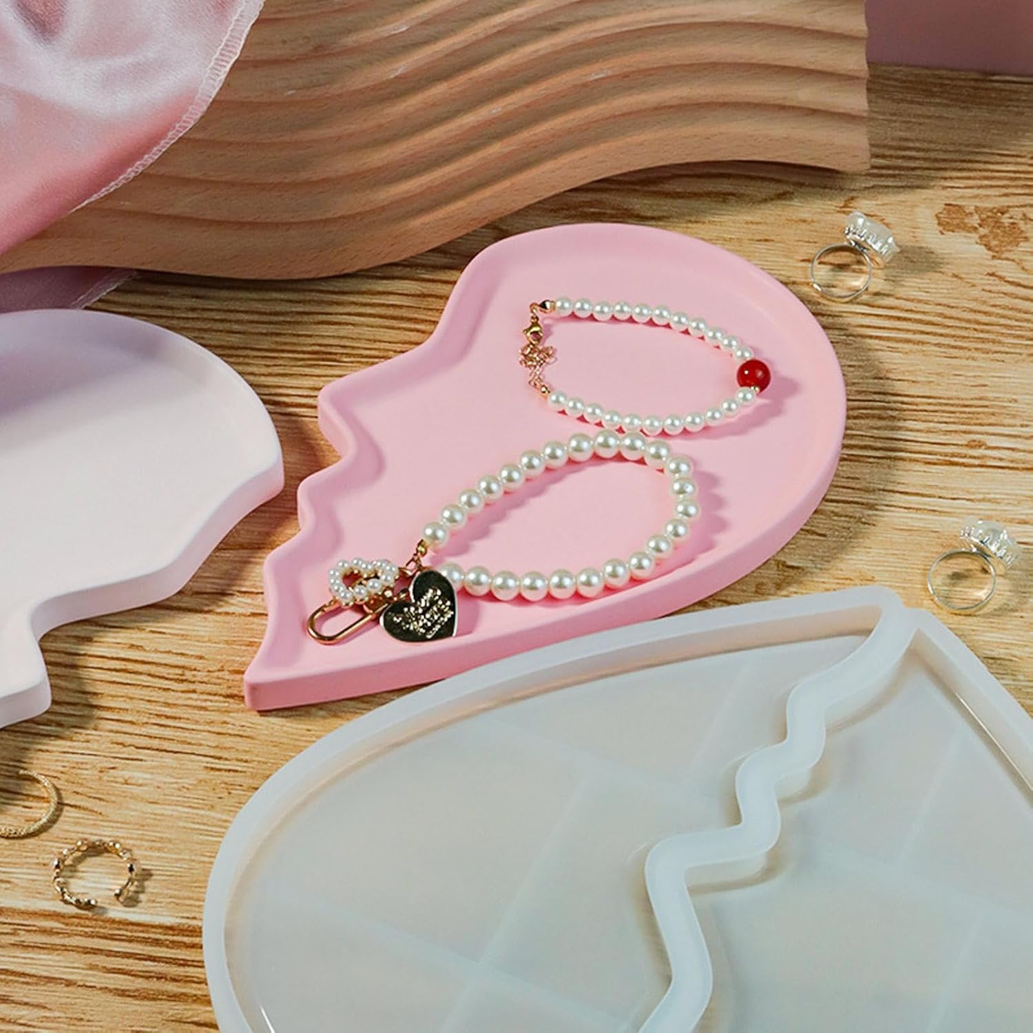 Heart Jewelry Tray Silicone Mold, Epoxy Resin Casting Mold for Jewelry Storage — image 2