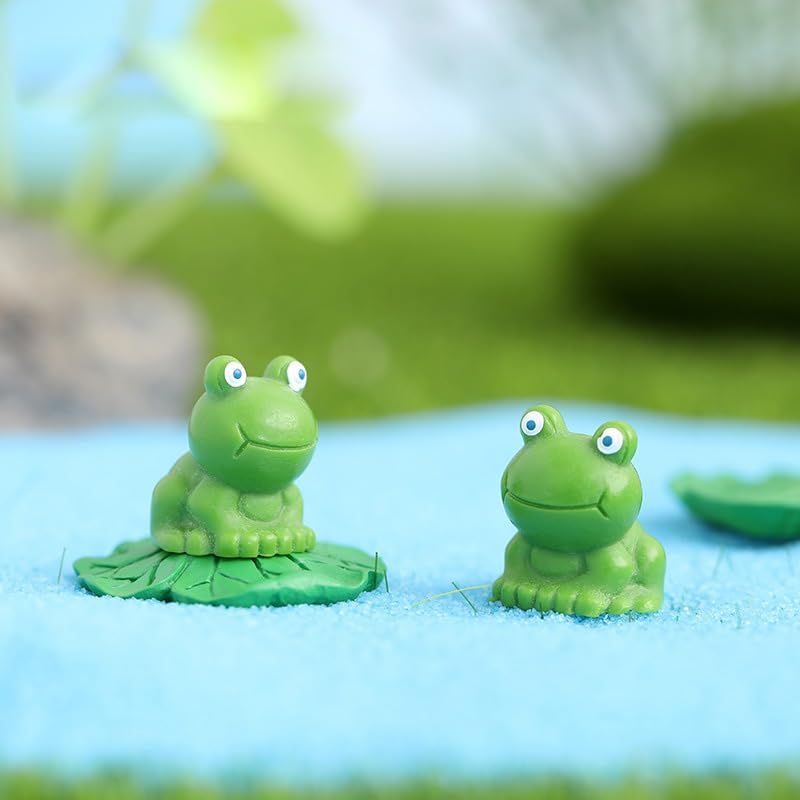 4pcs Blue-Eyed Mini Resin Frog Figurine - Cute Cartoon Moss Micro Landscape Mini Frog Decoration DIY Garden Home Decor — image 5