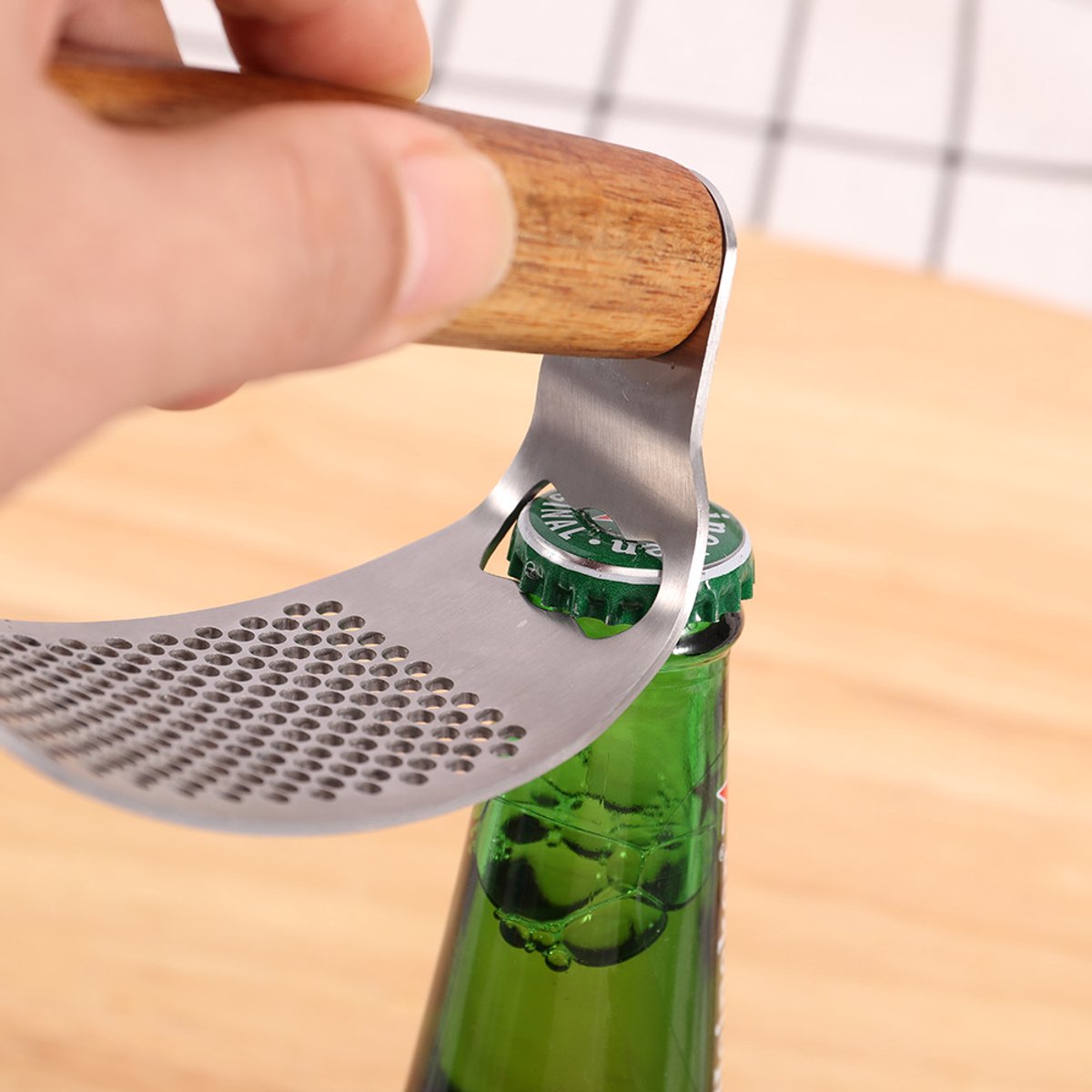 Garlic Press - Stainless Steel Cup - Dishwasher Safe - Garlic Press with High-Quality Wooden Handle - Ergonomic Handle for Garlic Press - Garlic Chopper - 10 × — image 5