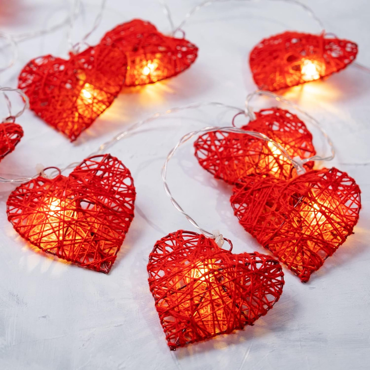 50 Red 3D Hollowed Rattan Heart-Shaped 5M LONG String Fairy Lights, Battery (AA) Indoor & Outdoor Decorations Wedding Valentines Romantic Room Table