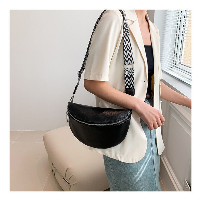 Leather Pack Crossbody Bags Fashion Sling Purse Causal Chest Belt Bum Bag Cross Body Purse for Women Travel Sport Camping (Black) — image 5