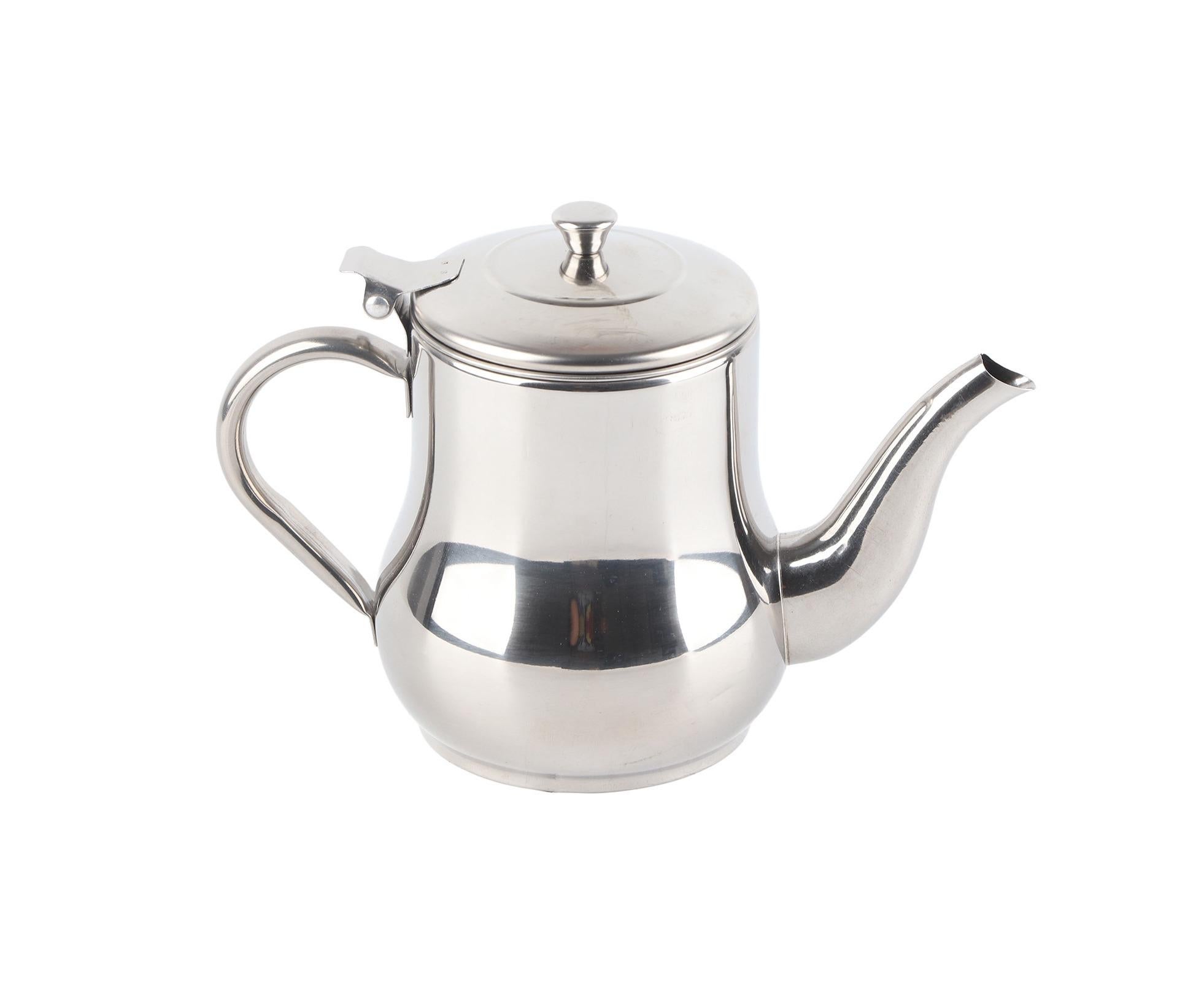 Stainless Steel Tea Pot with Filter, Rust-Proof, Durable Oil Strainer Pot for Hotels & Homes, 500ml, Natural Color