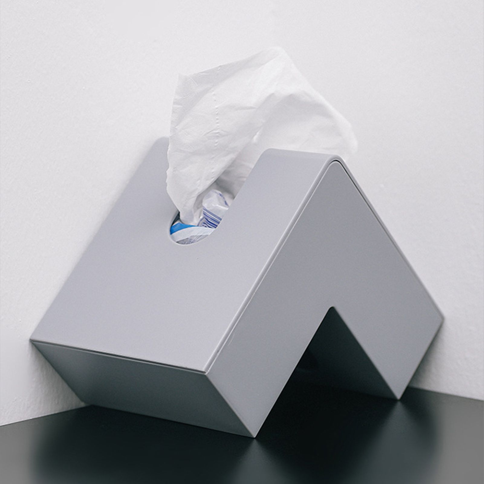Nordic Style Plastic Tissue Box Holder Personality Simplicity Tissue Storage Box for Restaurant Living Room Desktop Gray — image 5