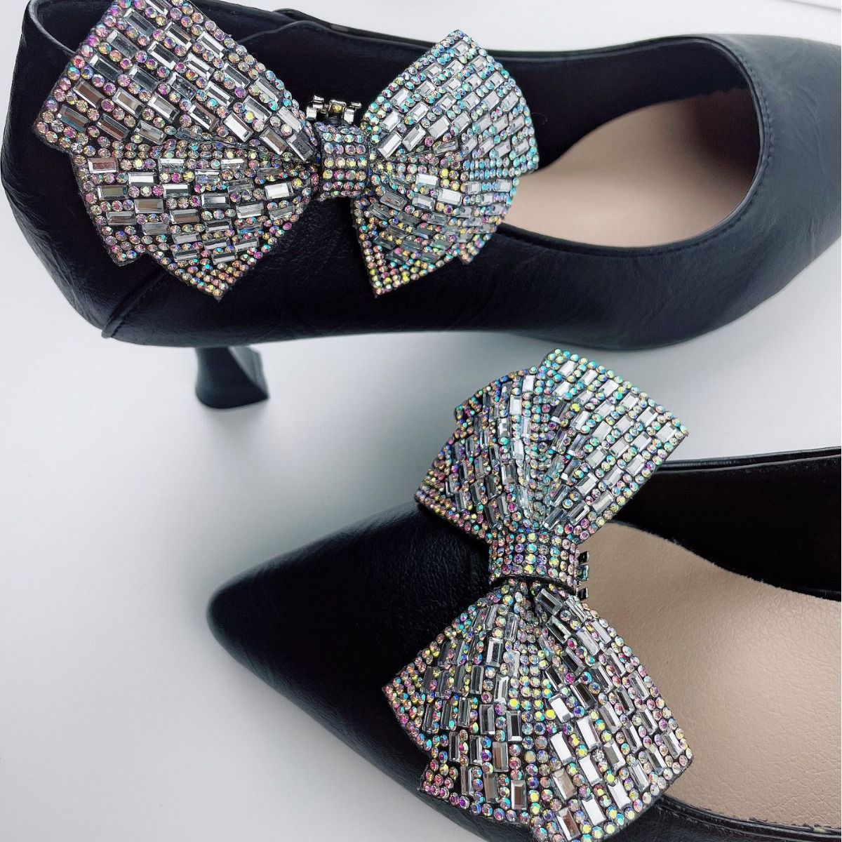 2Pcs Women Sparkle Bow Detachable Shoe Clips Removable Shoe Buckles Decorative Shoes Accessories for Wedding party โ image 3