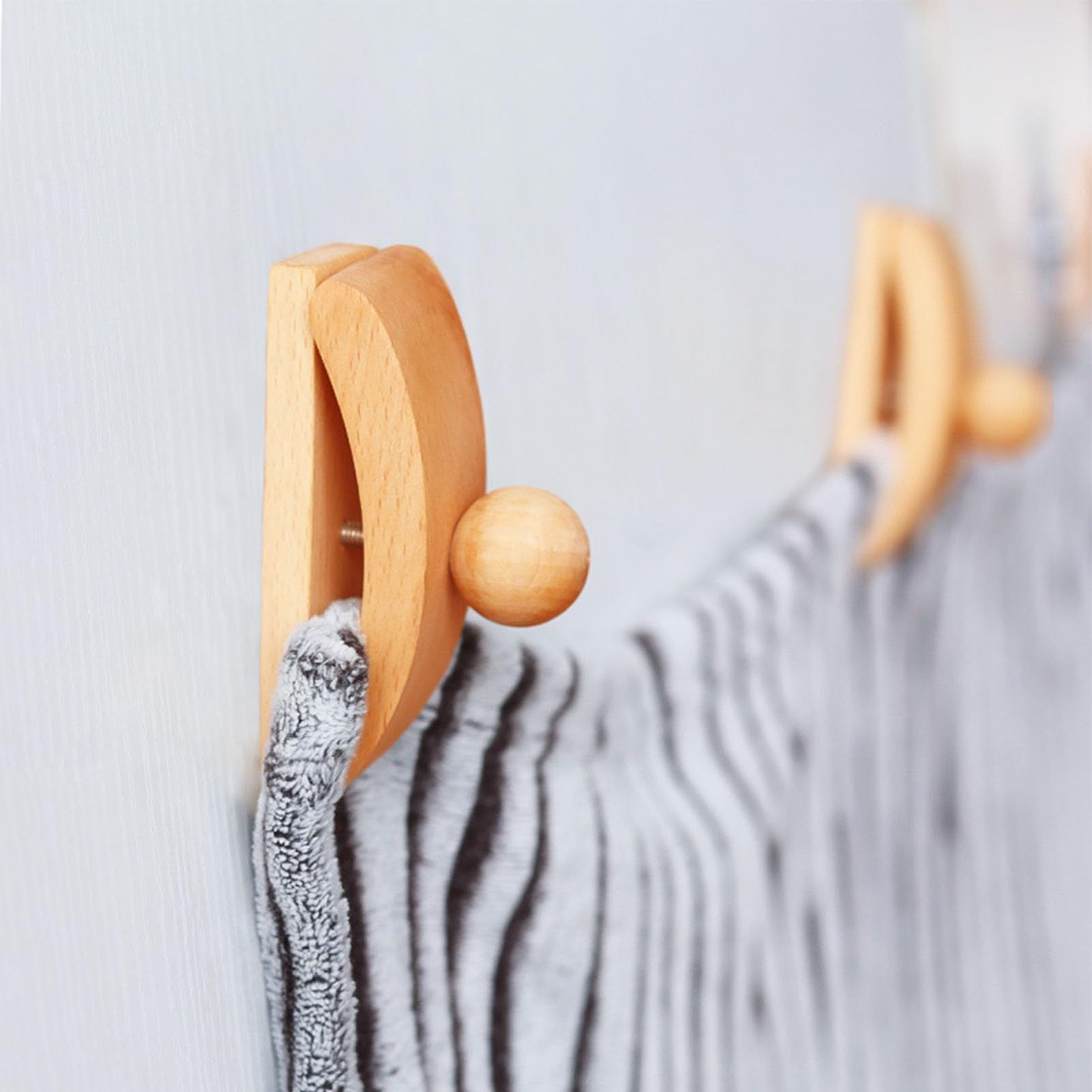 wall hanging small blanket hanger β image 3
