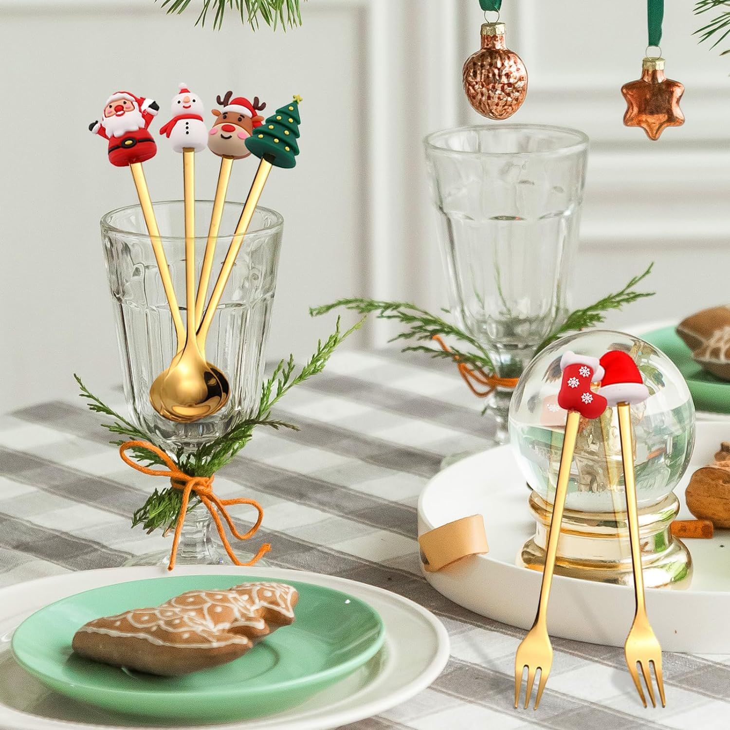 Stainless Steel Christmas Coffee Spoon and Xmas Dinner Forks Set Dessert Spoon Stirring Spoon, Cake Forks Gifts, Gold 6Pcs