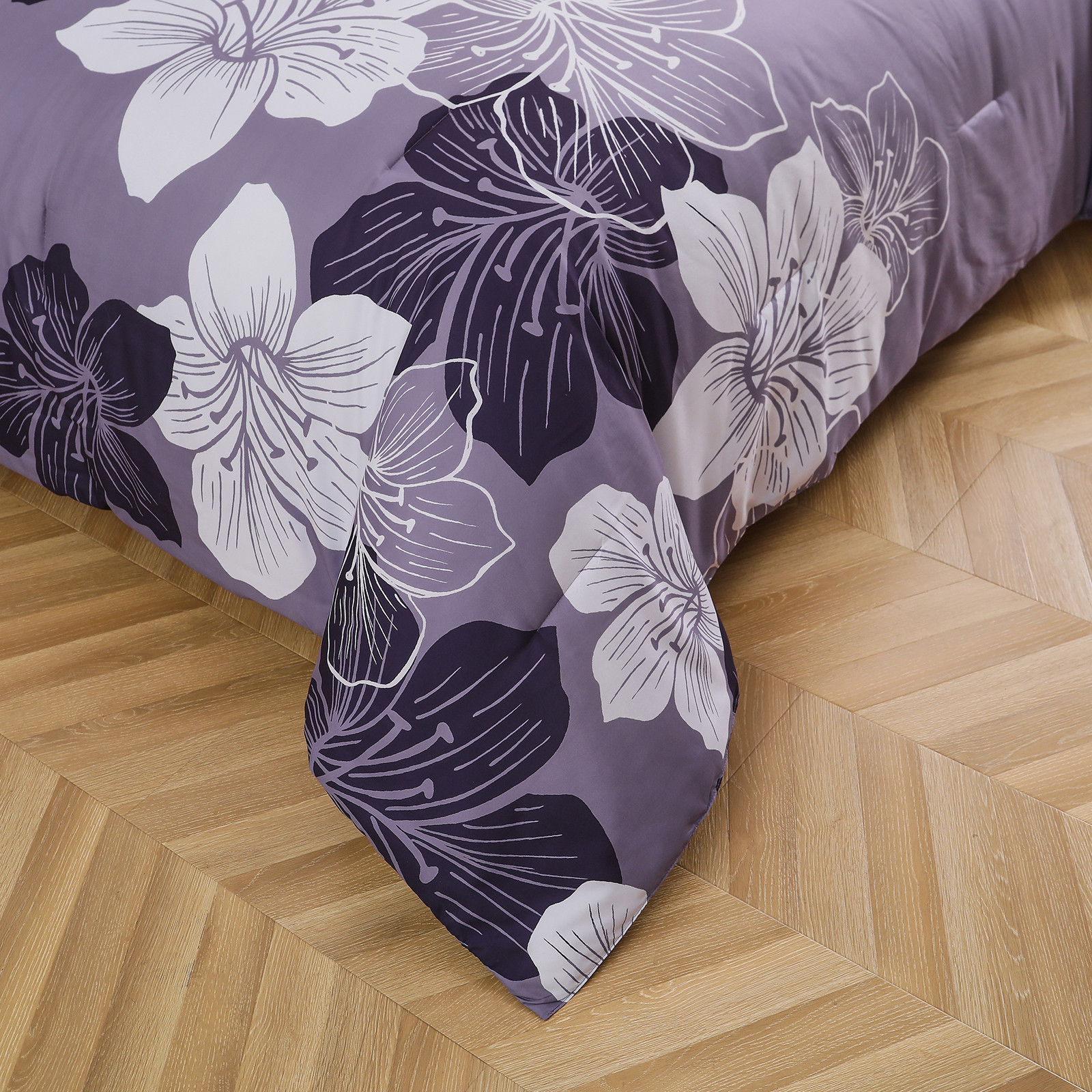 King Comforter Set, Dark Purple Floral 3-Piece Bedding, Soft Microfiber for All Seasons โ image 3
