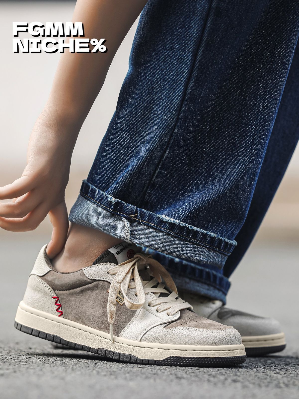 Embroidered Skate Shoes Floral Sneakers Canvas Skateboarding Shoes Handcrafted - Khaki - Size 11(AU11/EU44) — image 4