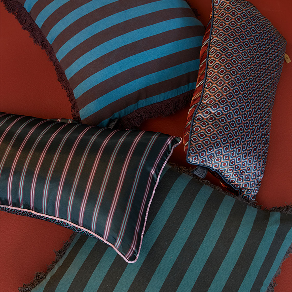 KAAT Amsterdam Meja Green Reversible Oblong Filled Cushion 30cm x 50cm โ image 5