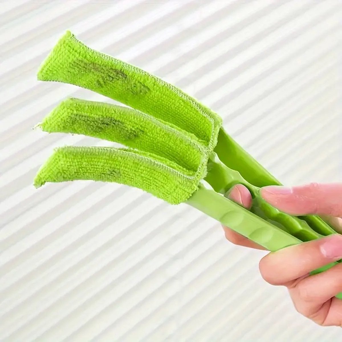 Blind Cleaner | Blind Duster | Feather Duster | Slat Brush | Slat Cleaning | Greenery — image 2