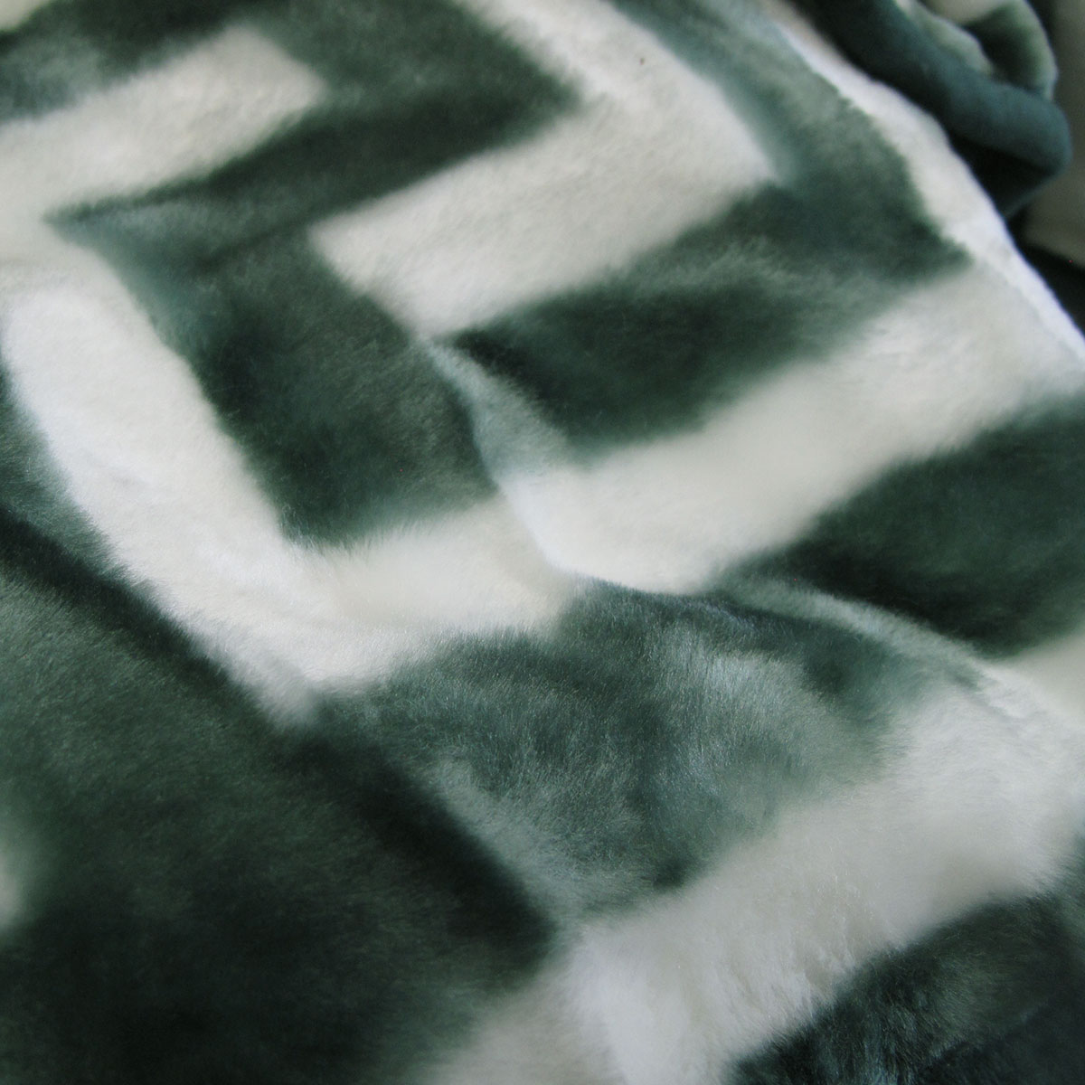 Bloomington 800GSM Greek Key Green Winter Premium Quality 1 Ply Mink Blanket King โ image 5