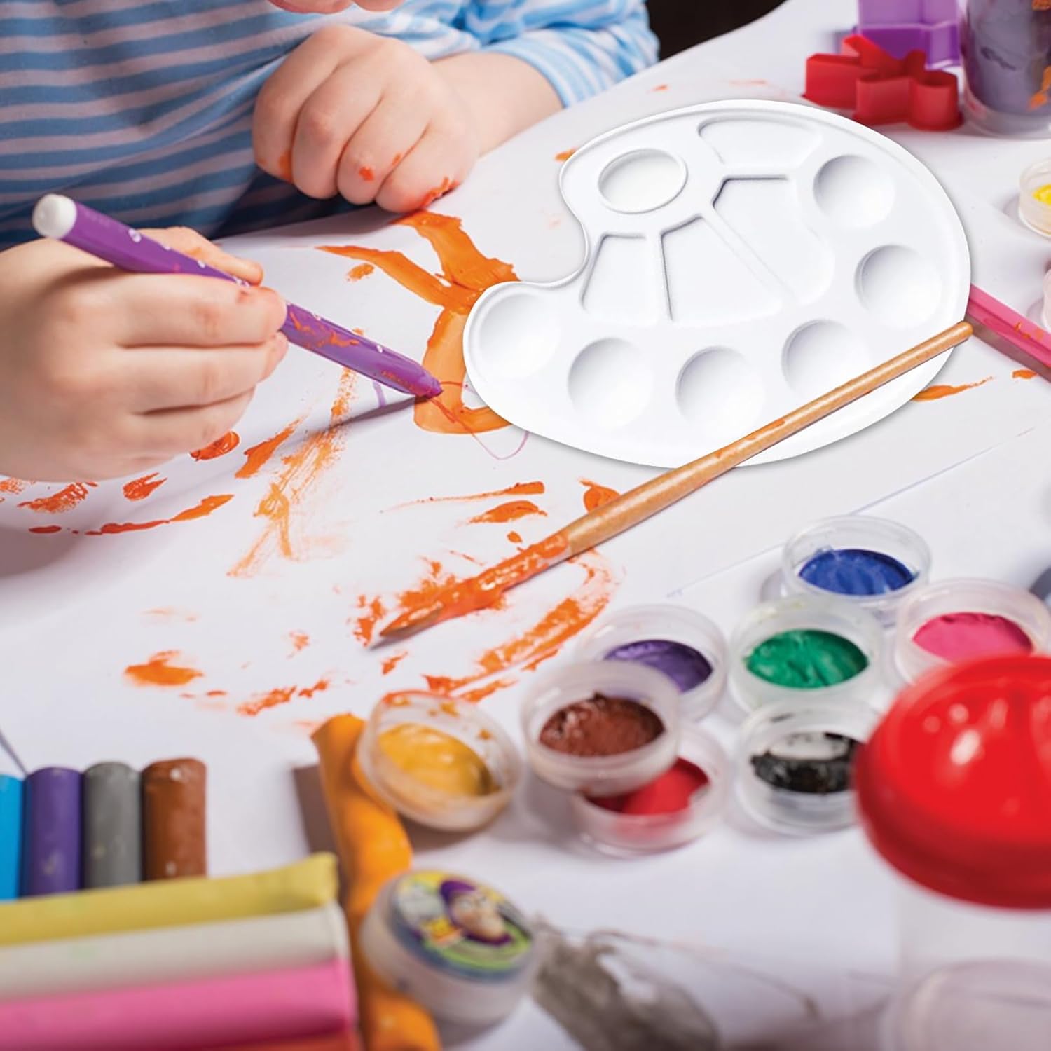 10-hole white round paint palette for watercolor โ image 5