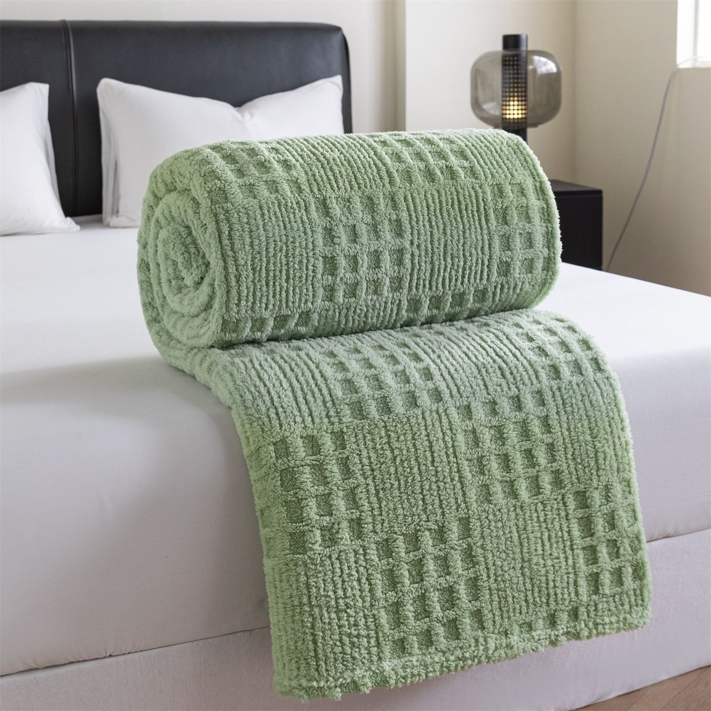 Green 150 × 200cm Thickened Double-Sided Plush Waffle Weave Throw Blanket - Anti-Static Taffeta Velvet & Flannel Fleece - Warm, Soft, Non-Shedding Blanket for