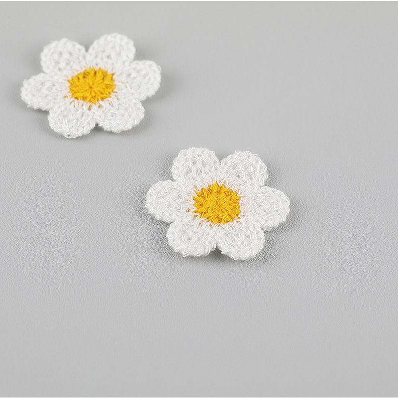 40 Pieces Crochet Flower Applique Small Yarn Sew on Floral Patches Embellishment for Sewing Craft Doll Scrapbooking Hair — image 4
