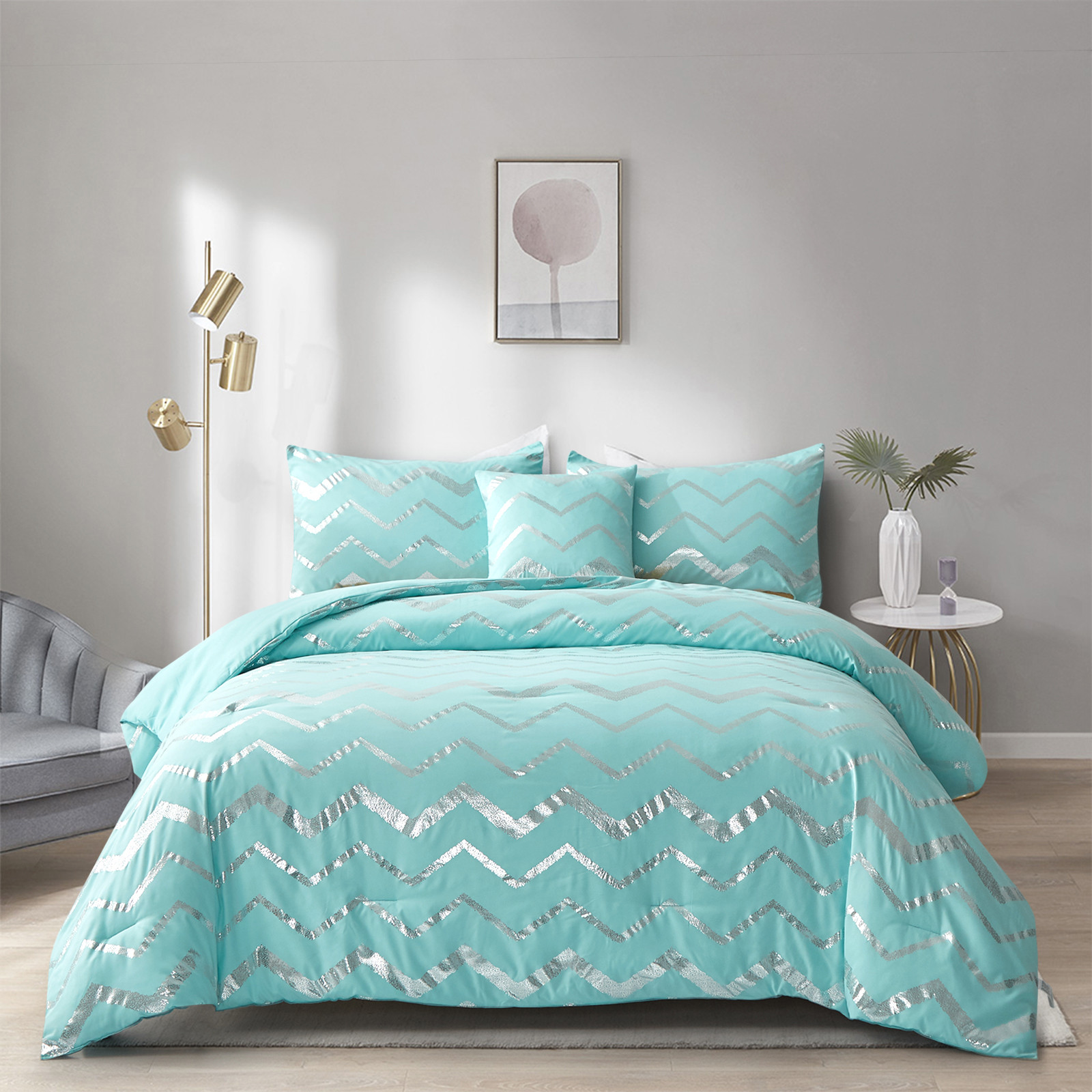 Blue Gradient Comforter Set, King Size, Modern 3-Piece Bedding with Pillowcases โ image 2