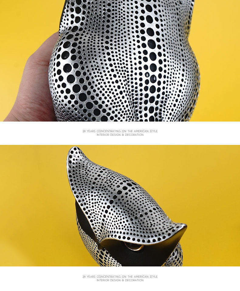 Gold resin owl statue - modern perforated design for living room TV cabinet and entryway decoration — image 6