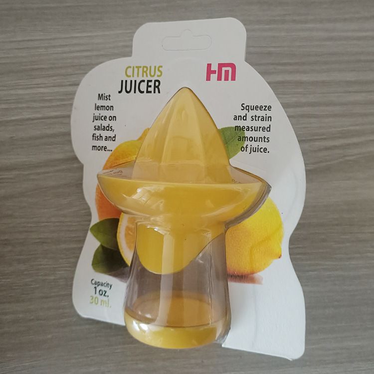 Citrus Squeeze Juicer & Mist Sprayer Lemon and Lime Juicer and Reamer, Yellow Kitchen Gadgets Squeeze and Pour Juicer Reamer — image 3