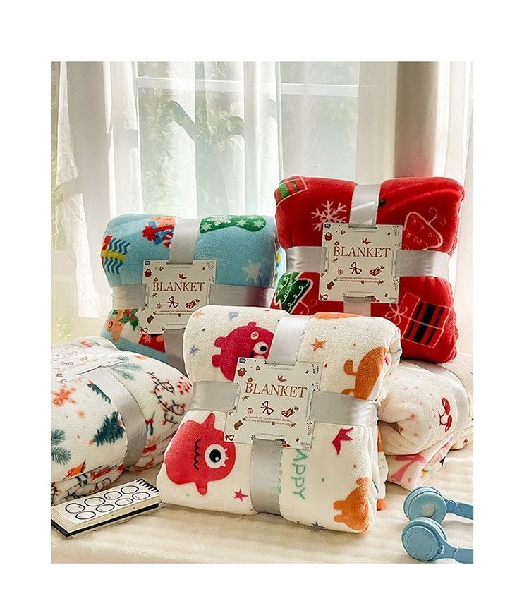 Versatile Flannel Throw Blanket For Christmas & Halloween, Lucky Dog Design, Warm Bed Sofa Cover, Ideal Holiday Gift Option, 180x200cm XL Size — image 5