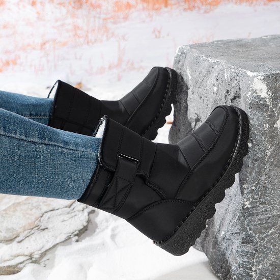 Women's Outdoor Snow Boots, Waterproof Warm Winter Boots with Fleece Lining and Non-Slip Sole for Cold Weather Walking, Size 38, Black โ image 6