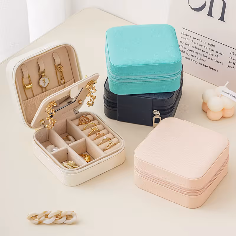 White Mini Travel Jewelry Box with Mirror - 10x10x5cm Portable PU Leather Organizer for Rings, Earrings, Necklaces, Anti-Tarnish Velvet Interior, Compact — image 3