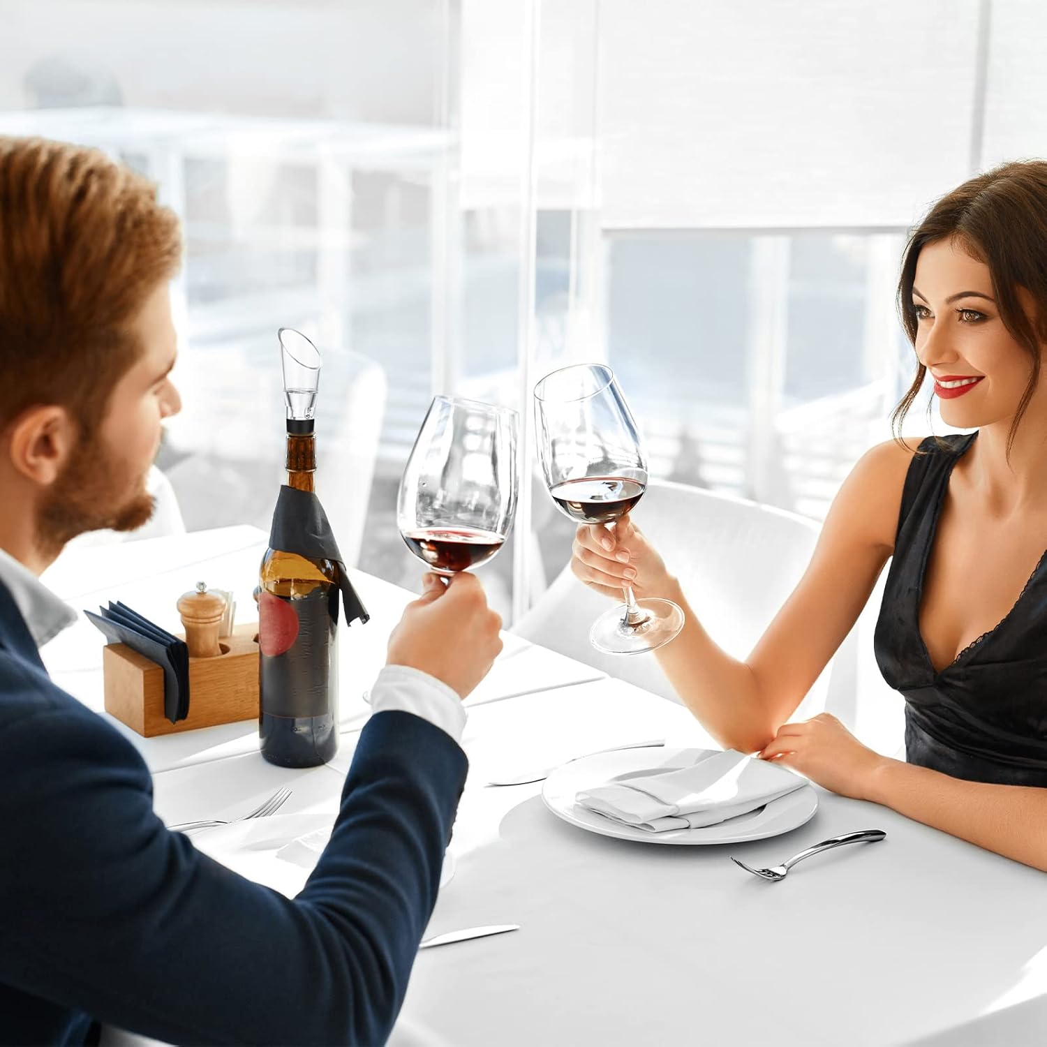 6 Piece Black Wine Pourers with Conical Silicone Stopper Silicone Seal and Aeration Function — image 6