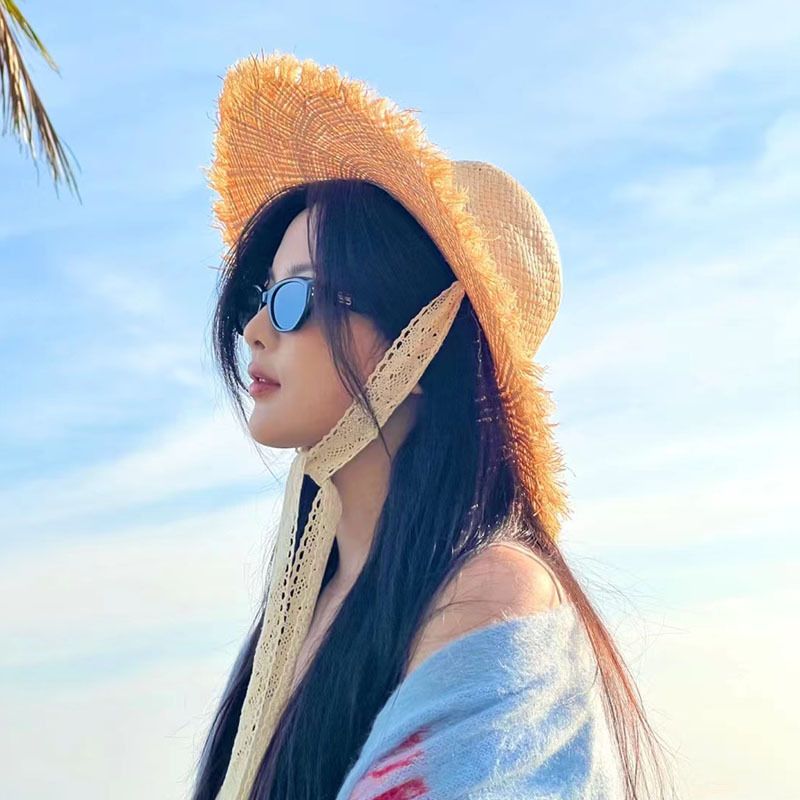 Retro Rectangle Sunglasses for Women Small Clout Goggles Fashion Designer Cool Square Shades with Small Face Narrow — image 4