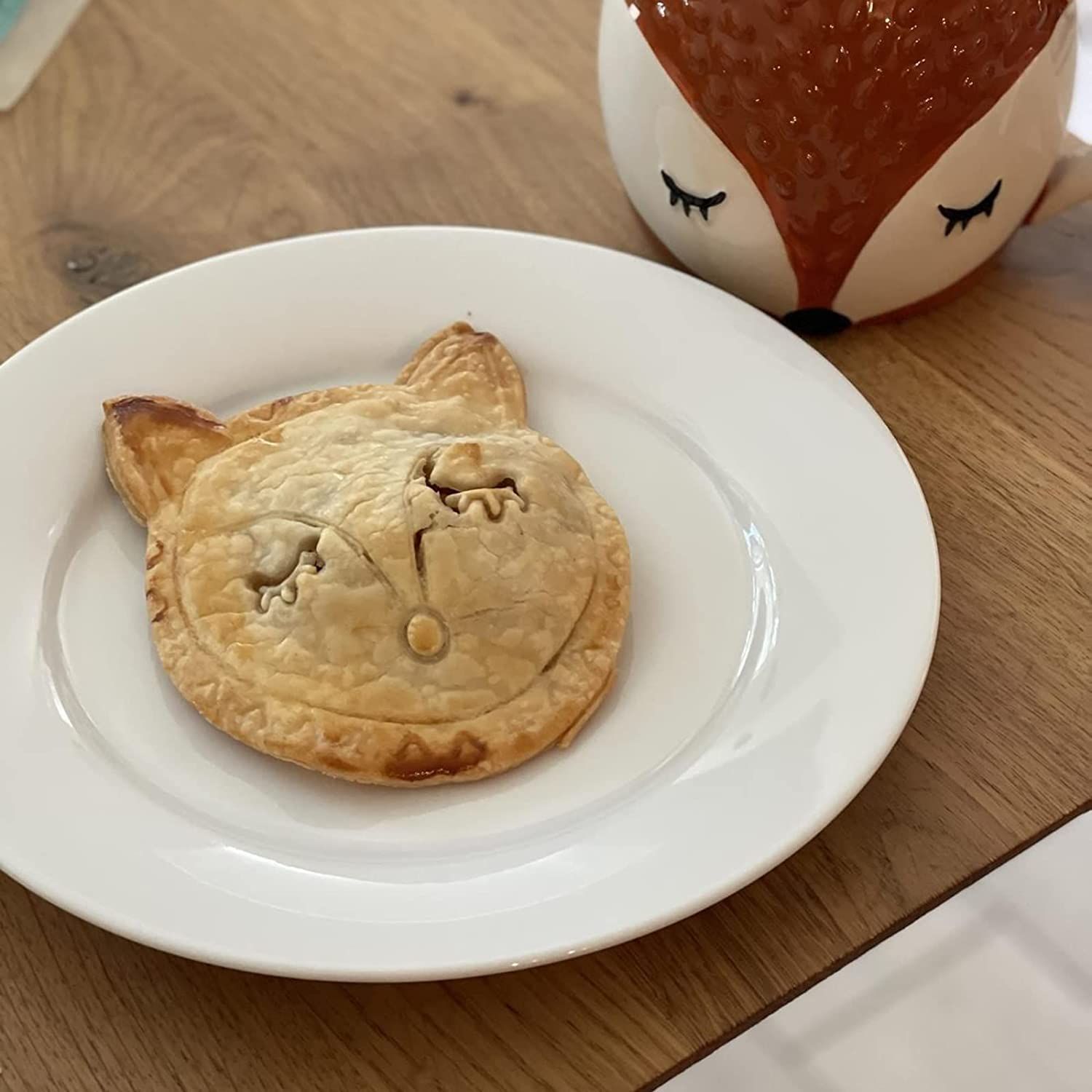 Classic Mini Hand Pie Molds Fox & Owl Shape for Children Party, One Press Forest Animal Autumn Cottage Pie Set, Pack of 2 — image 3