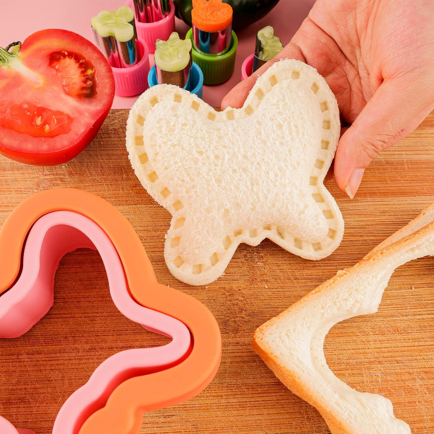 Sandwich Cutter and Sealer for Kids 10PCS Large Bread Sandwich Decruster Pancake Maker Cookies Fruits Vegetables Shaped Cutters for Lunch Bento Box Dinosuar — image 6