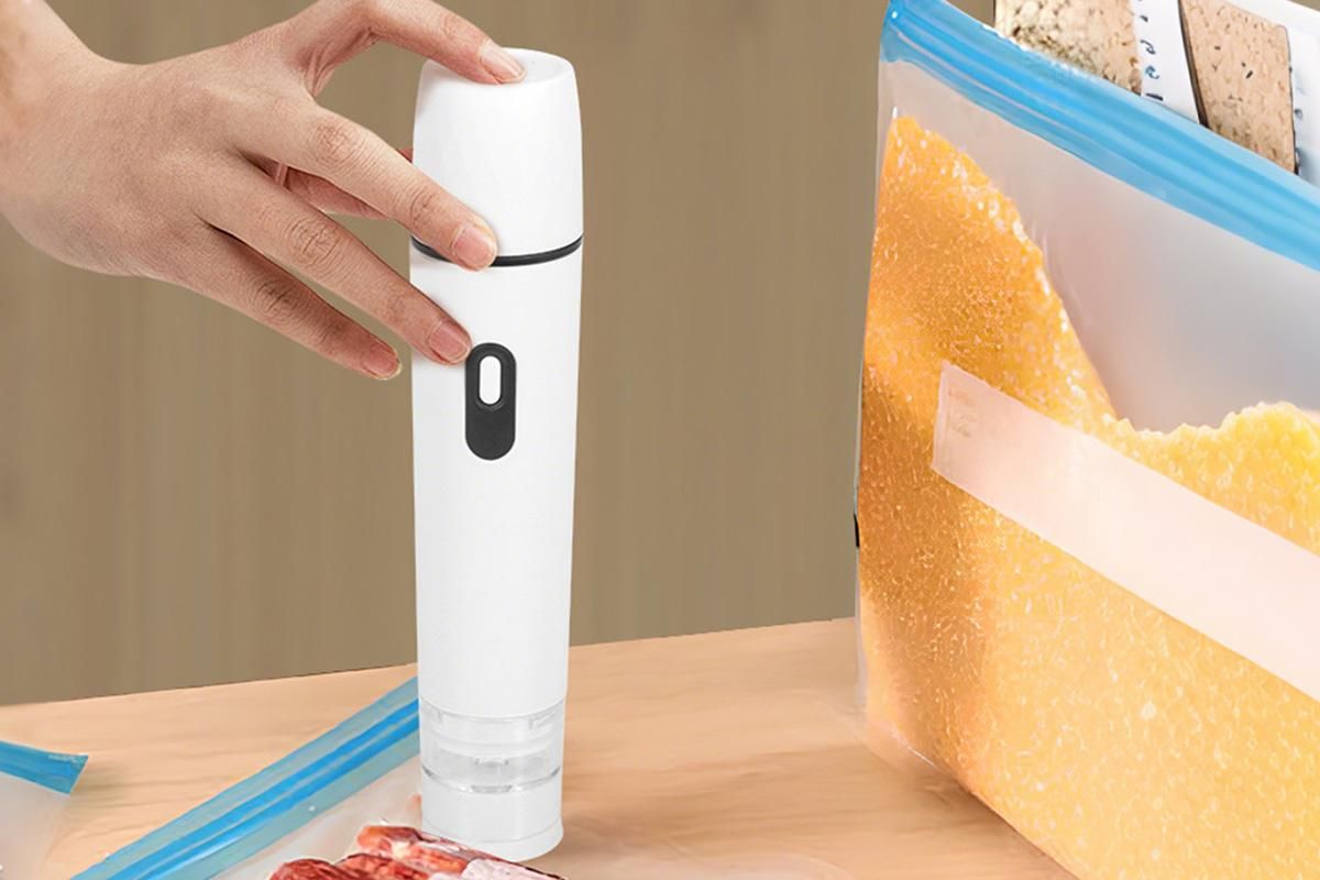 Compact Vacuum Sealer for Food Storage with 15 Reusable Vacuum Bags โ image 6