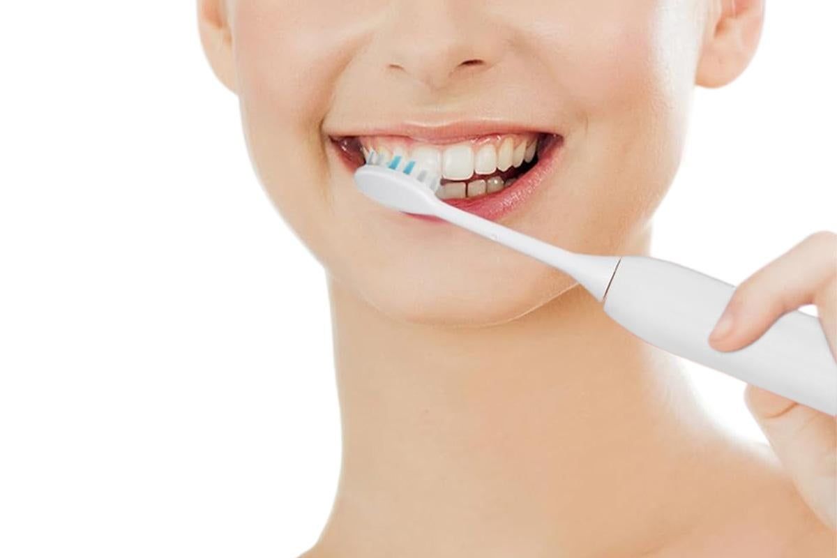 22000 VPM Electric Toothbrush for Adults with 10 Brush Heads and 6 Modes Toothbrush Sets - White — image 4