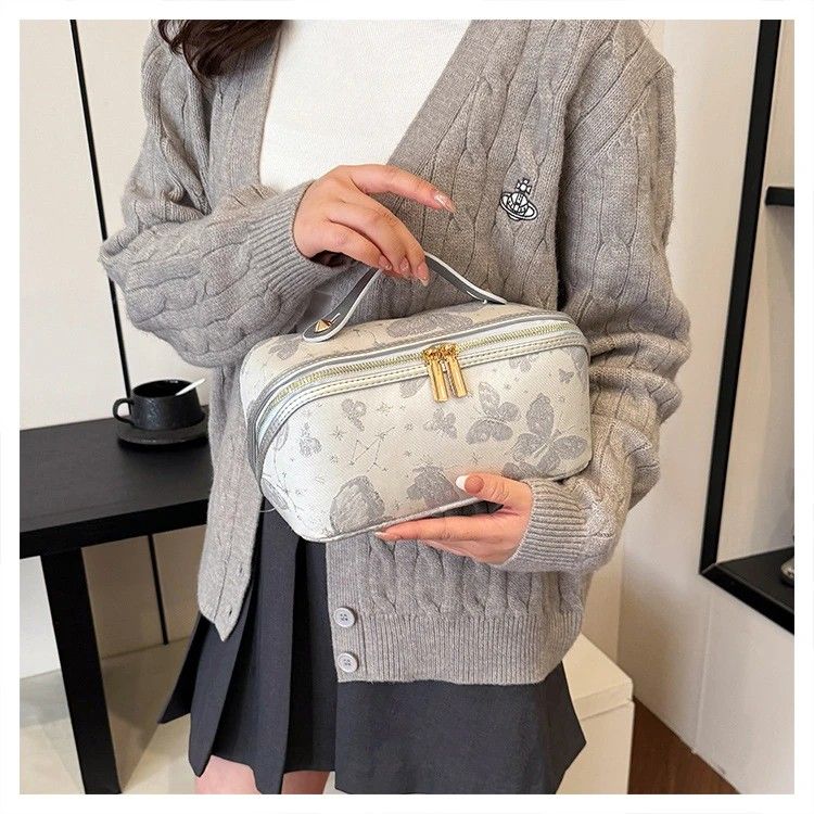 ✨ Large Capacity 3D Makeup Bag | Jacquard Fabric + Metal Zipper | Multi-Compartment Organizer, Fits Full Skincare & Makeup for Commute & Travel!/silver gray — image 3