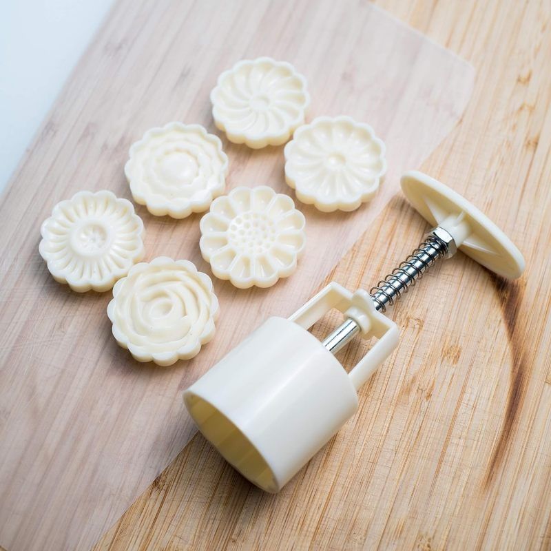 Mid-Autumn Festival Hand-Pressure Moon Cake Mould with 6 Pcs Mode Pattern for 1 Sets - 50g Cookie Stamp Mooncake Mold Set