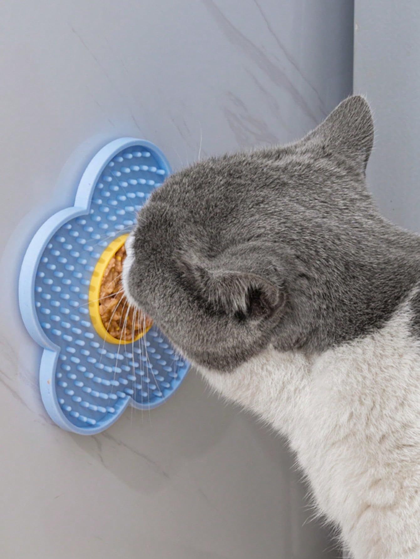 Lick Mat for Dogs Cats Flower Shaped Pet Slow Feeder Dog Cat Puppy Bowl Lick Pad for Dog Fun Alternative Blue one-Size — image 2