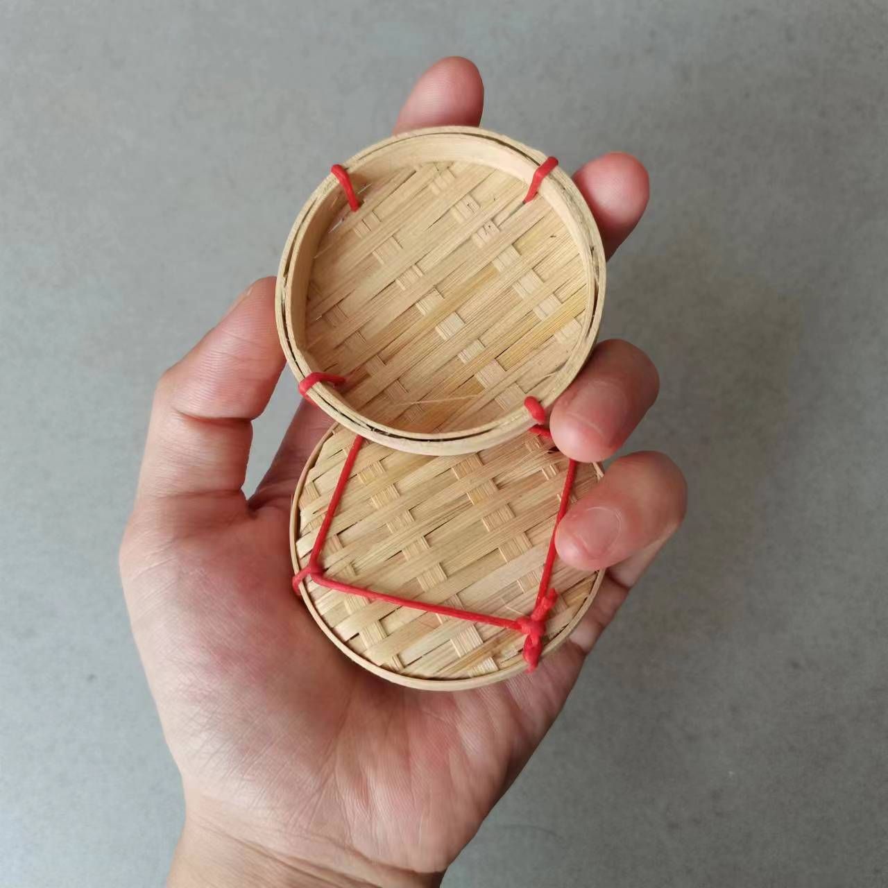 2pcs Bamboo Plate Food Storage Weaved Tray Fruit Plates Bamboo Wicker Rattan Tray Woven Snack Plate Cupcake Containers โ image 5