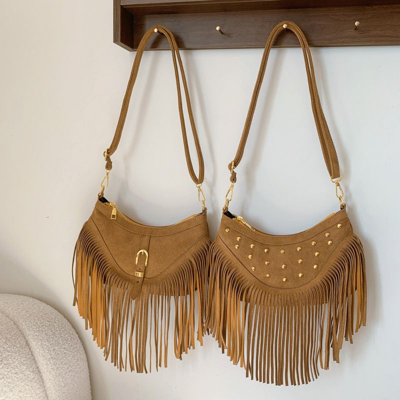 Khaki Vintage Boho Fringe Crossbody Bag - Retro Locking design PU Leather Shoulder Purse with Adjustable Strap — image 2